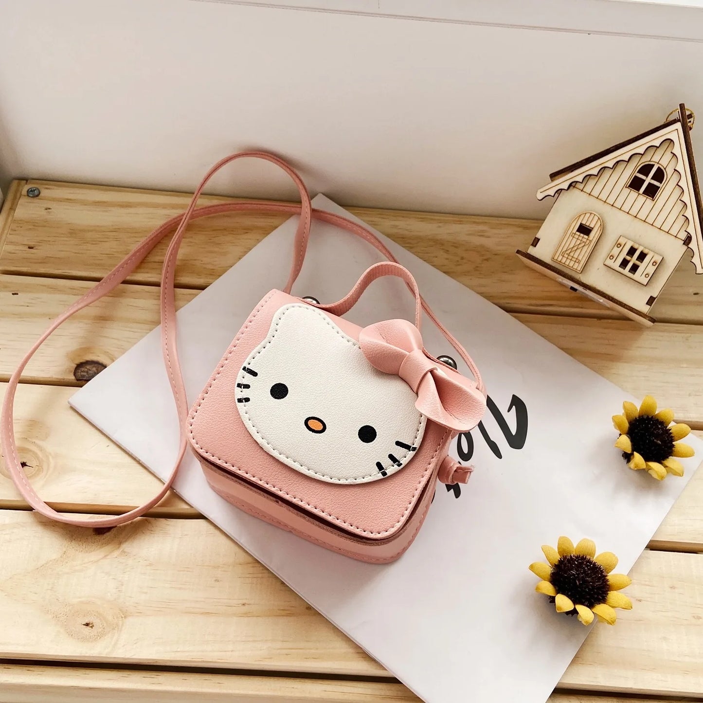 hello kitty purse